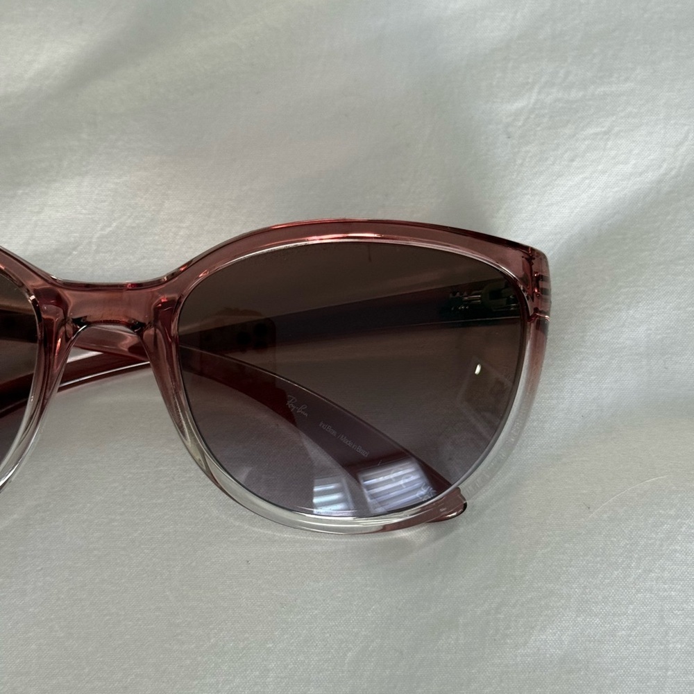 Ray-Ban Rose-Tinted Sunglasses - Picture 4 of 9